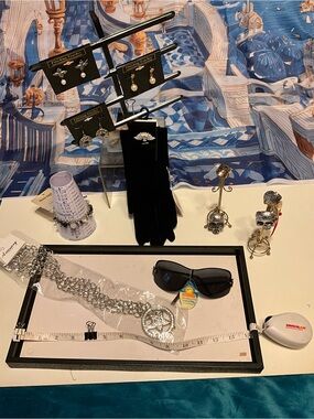 11pc 1998/2003 DESIGNER vintage Jewelry & accessories mix LOT #6 NEW OLD STOCK